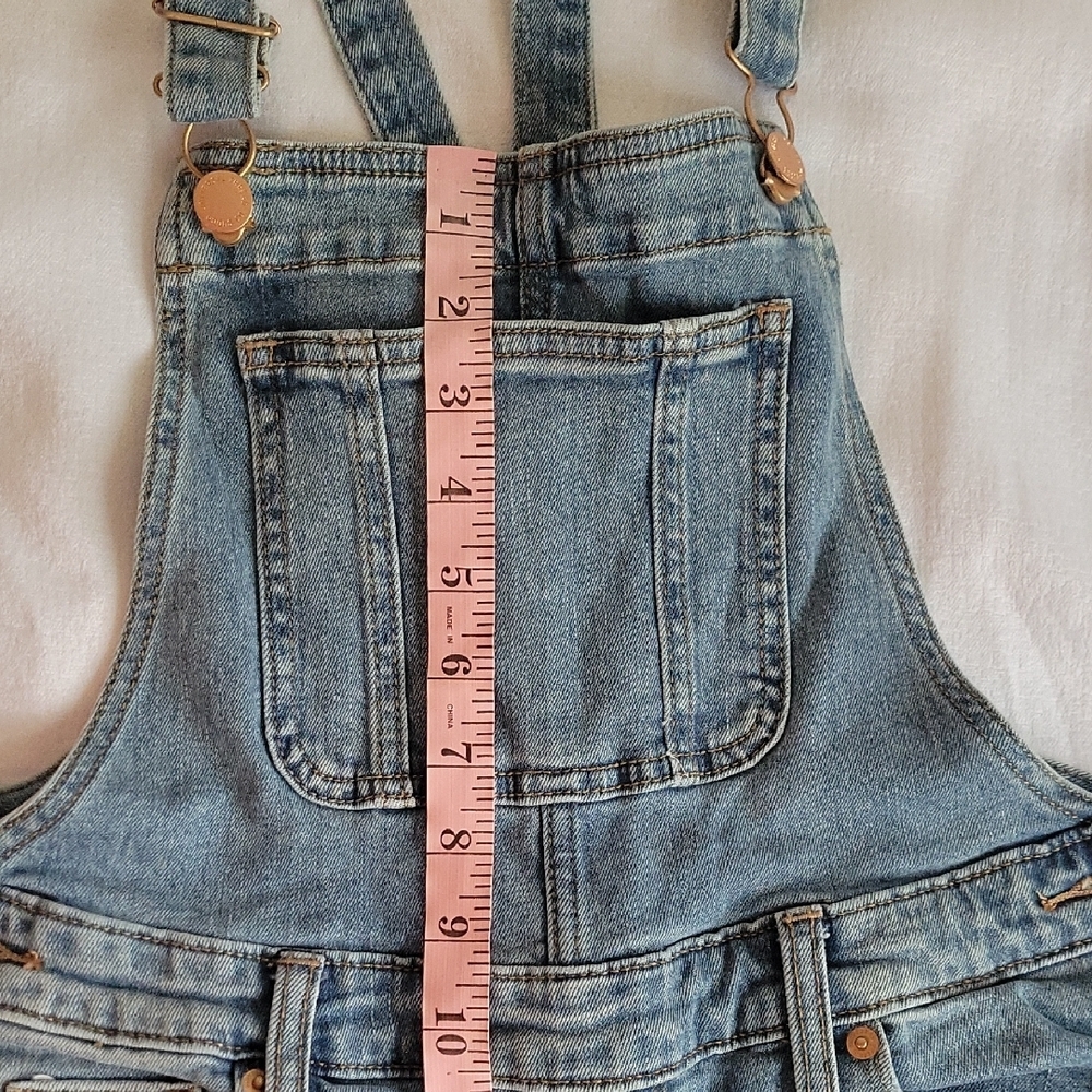 Universal Thread Blue Denim Overalls Adjustable Straps Size Size 4/27 - Picture 6 of 9